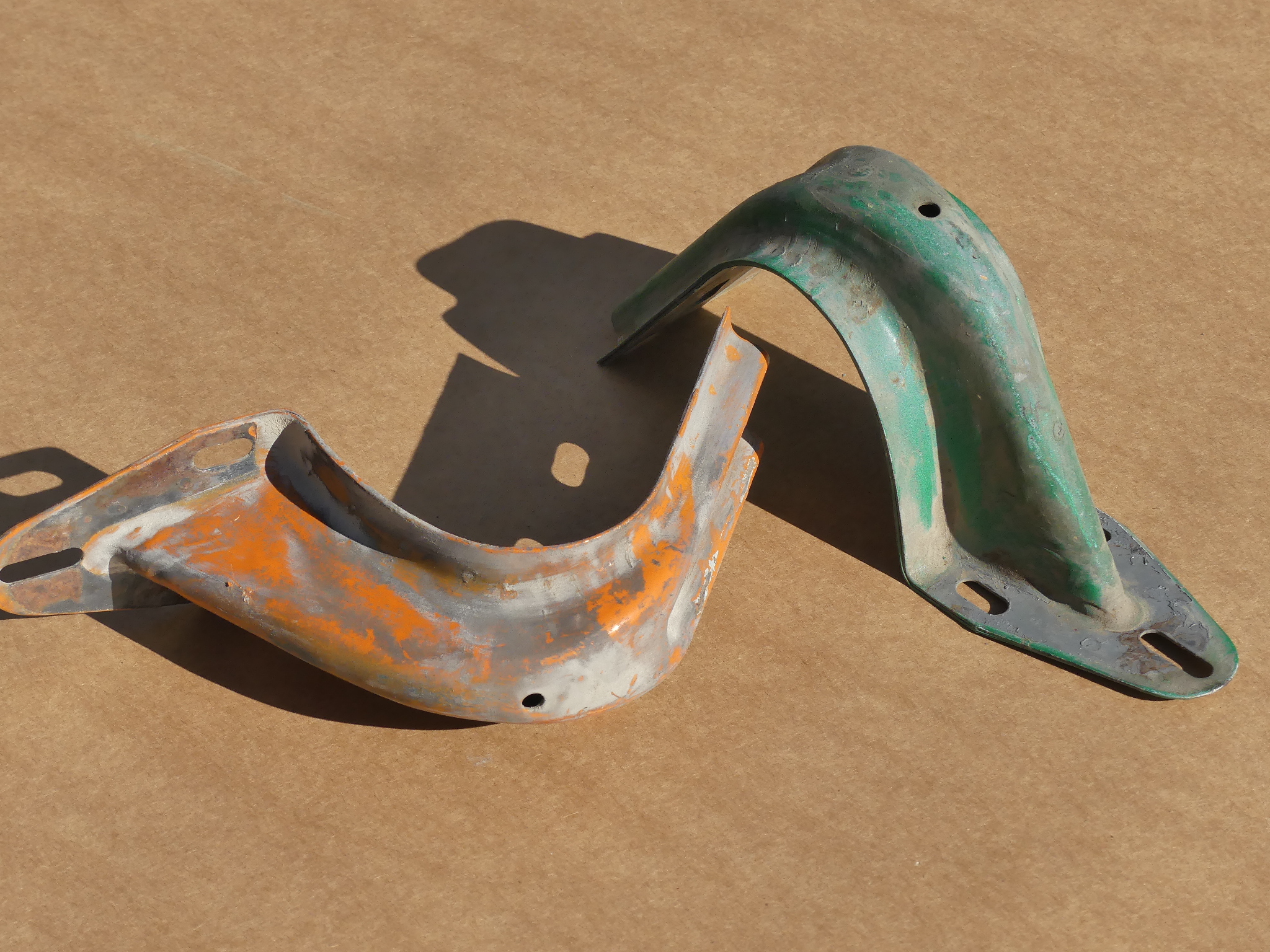 Motorhaubenscharnierarm, Serie, Gebrauchtteil Motorhaubenscharnierarm, Serie, Gebrauchtteil