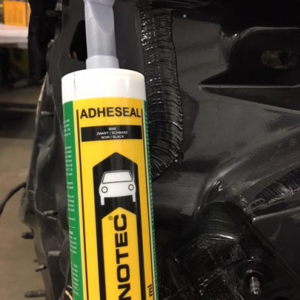 Innotec Klebe- und Dichtmasse, 290 ml, schwarz Innotec Klebe- und Dichtmasse, 290 ml, schwarz