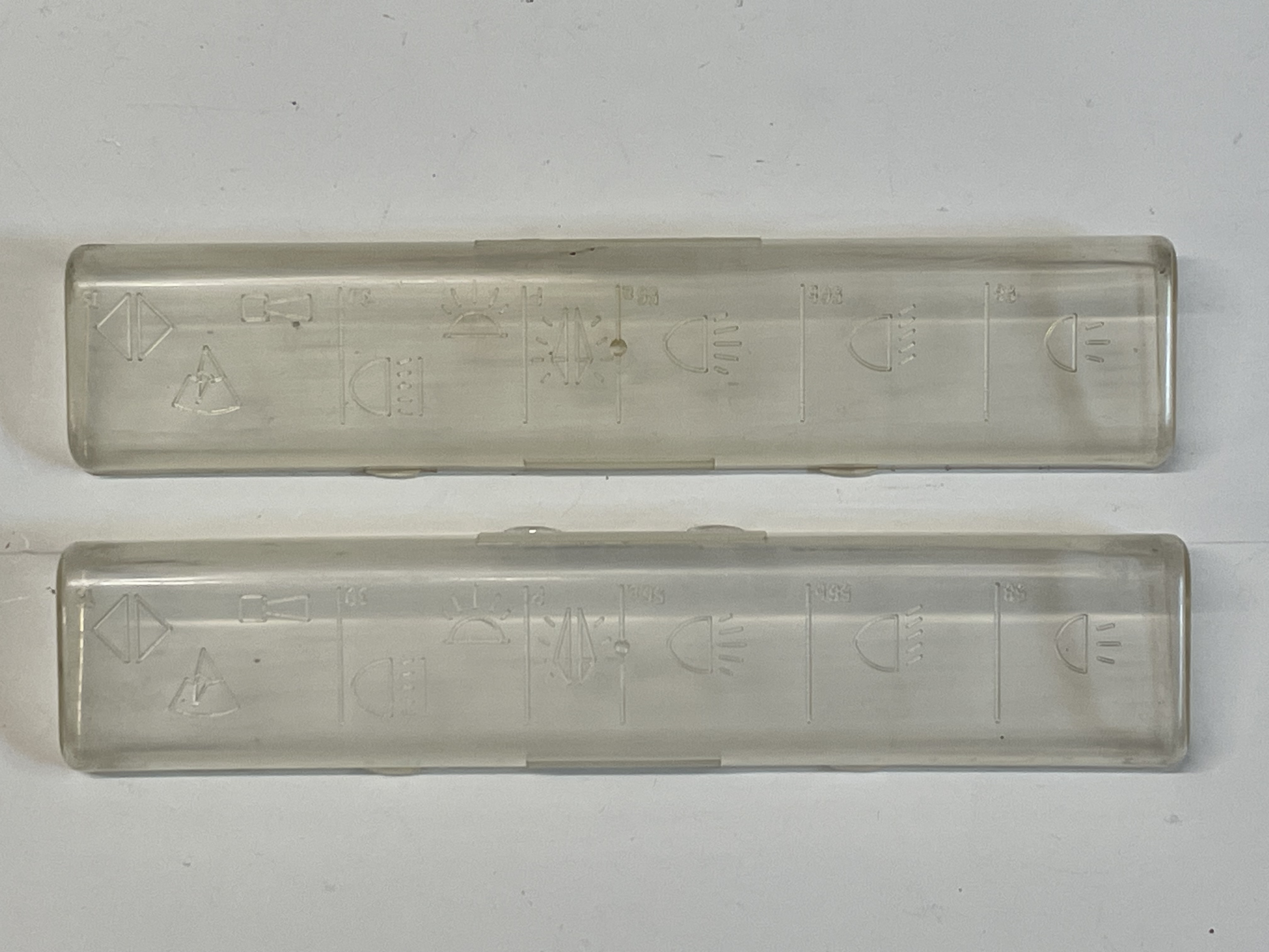 Abdeckung, Sicherungskasten, 8.70-, Symbol (Gebrauchtteil)