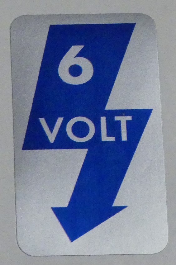 Aufkleber "6 Volt", A-Säule, links Aufkleber "6 Volt", A-Säule, links